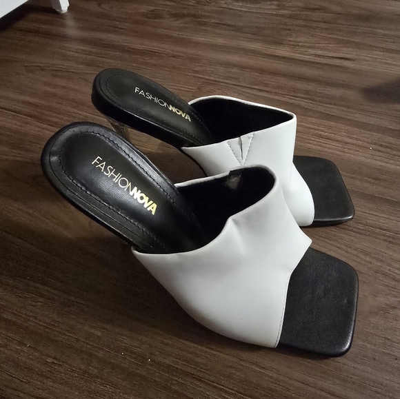 STILLETO - Picture 4 of 5